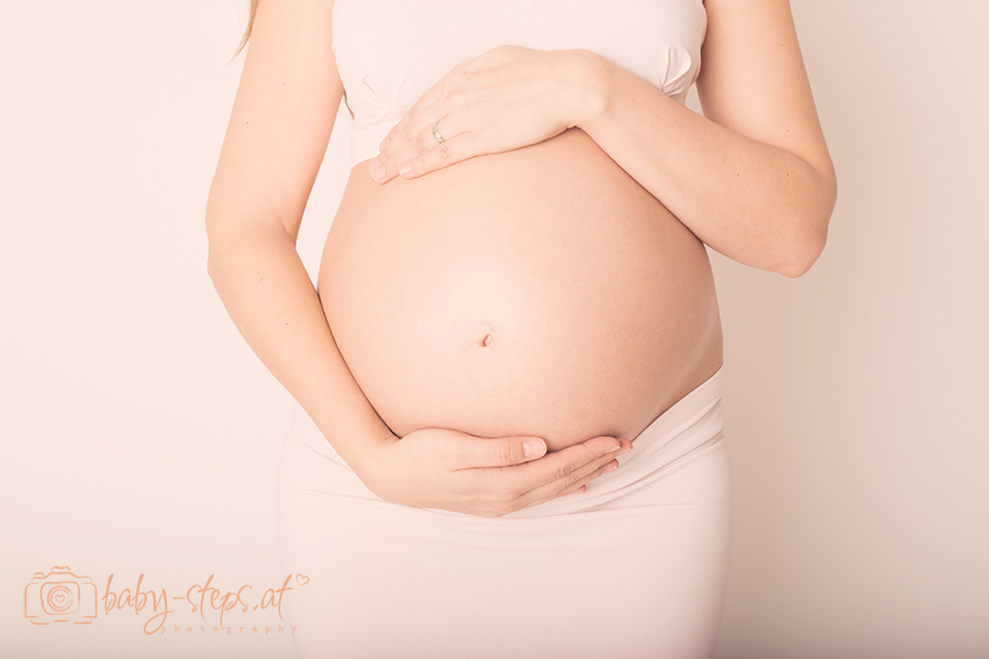 Kreative Babybauchfotografie